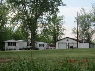 9315 E Davis Rd, Hallsville, MO 65255