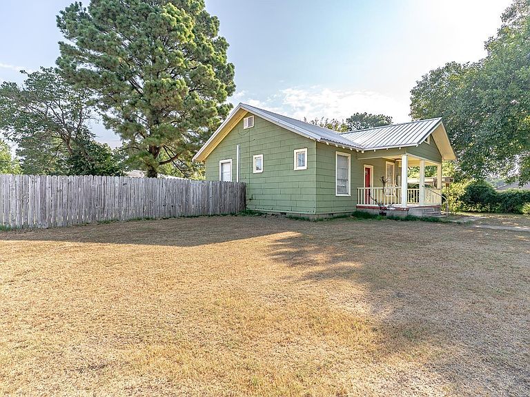 Listing photo 5