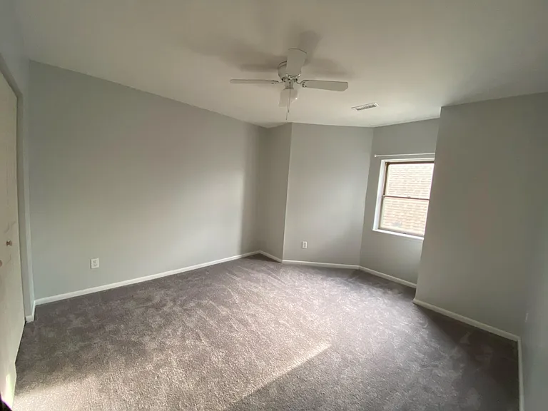 318 Amber St #3 — Photo 10