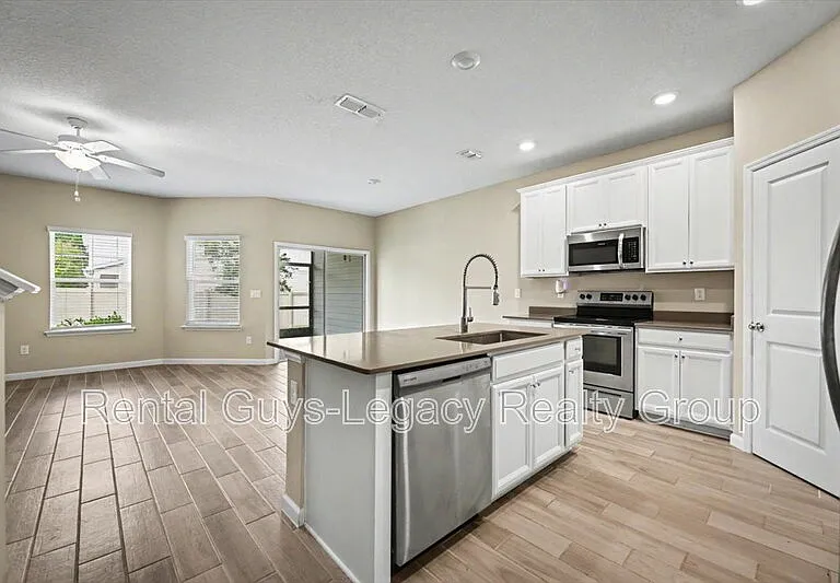 10323 Alder Creek Ln — Photo 9
