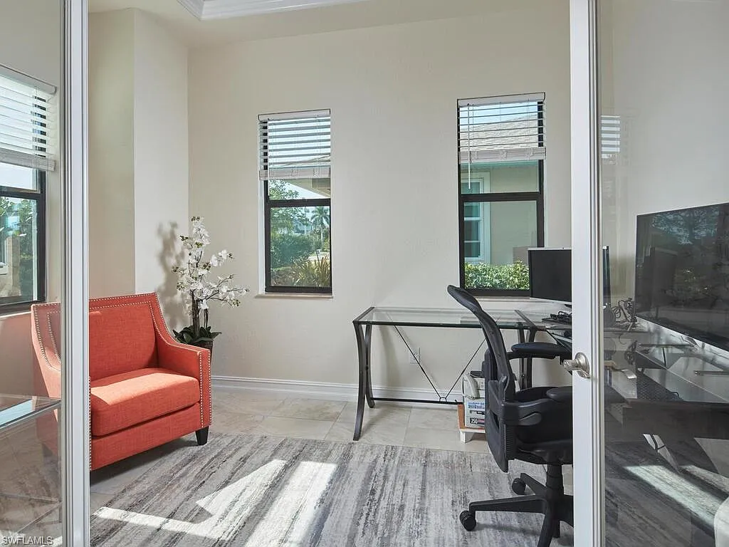 3 bed, 3.5 bath, 2221 sqft, $8,000 — Photo 3
