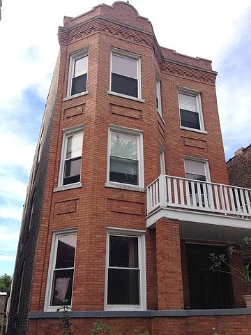 1st image of 826 N Maplewood Ave