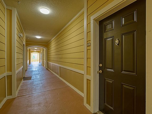 3rd image of 8539 W Gate Pkwy Unit 9404