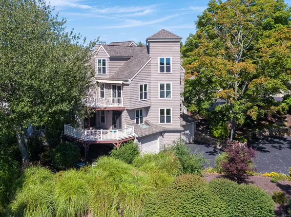 58 Quarry Dock Road #58, Branford, CT 06405