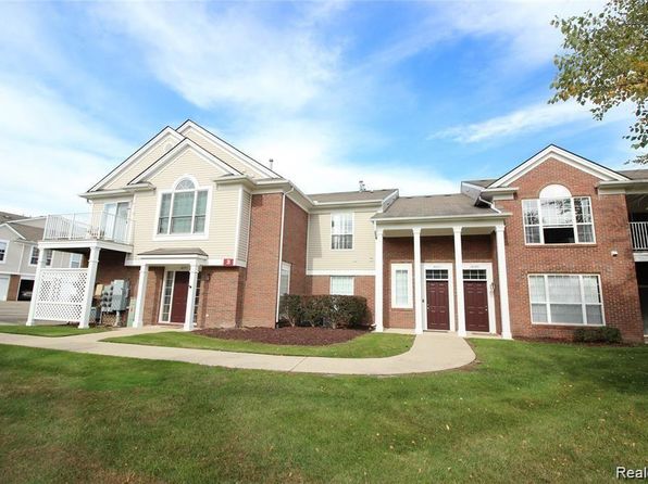 16781 Carriage Way