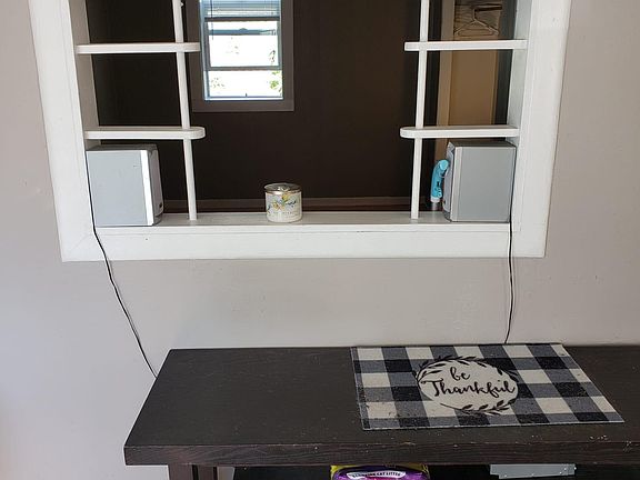 3rd image of 256 E Grand Ave #2