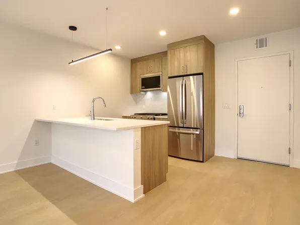 303 Madison Street image 3 of 18