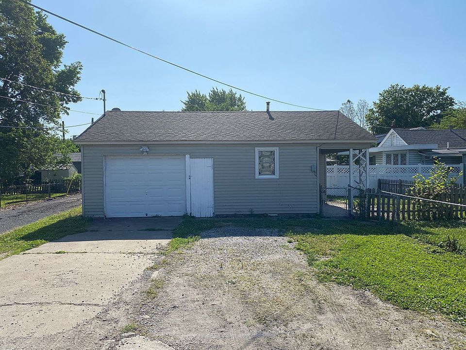 1st image of 419R Anna Ave