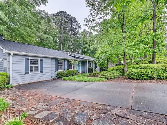 3rd image of 3558 Mansfield Ln