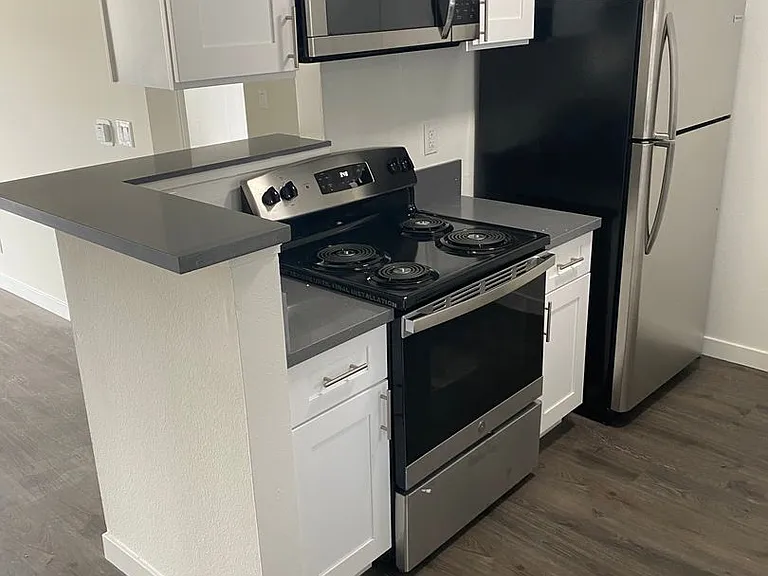 3333 Motor Ave — Photo 4