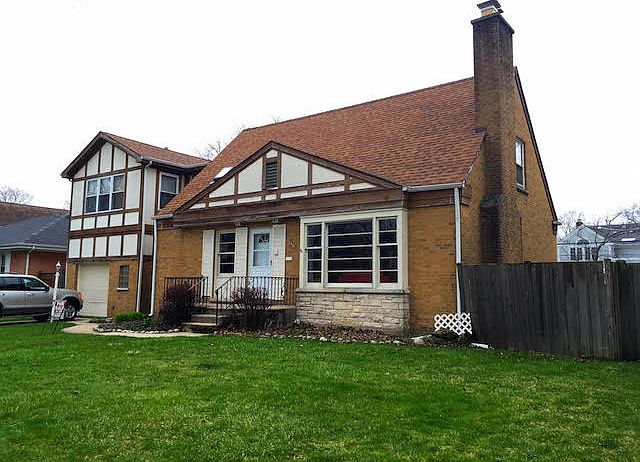 1st image of 7426 N Ozark Ave