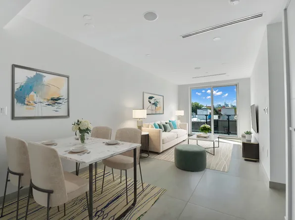 19 Hausman Street image 1 of 13