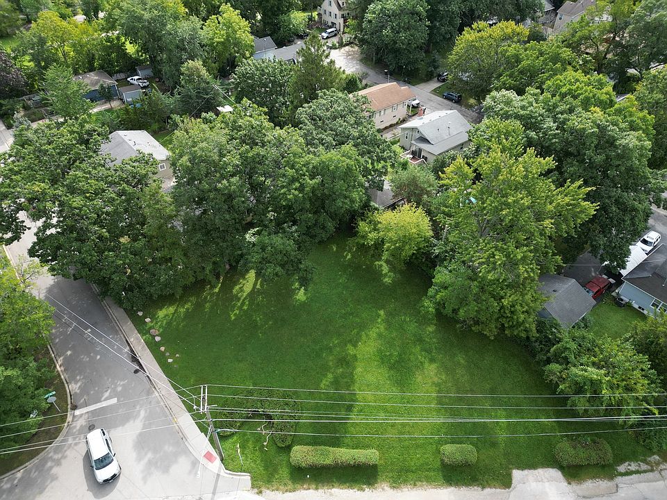 1st image of 111 Shady Ln