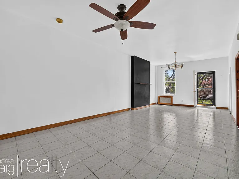 353 Smith St #1 — Photo 3