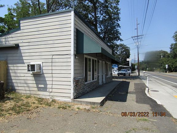 2nd image of 700 2nd Ave #C