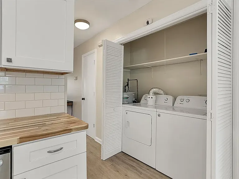 3 Berkeley Pl #3B — Photo 6