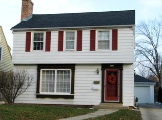 2534 N 68th St, Wauwatosa, WI 53213