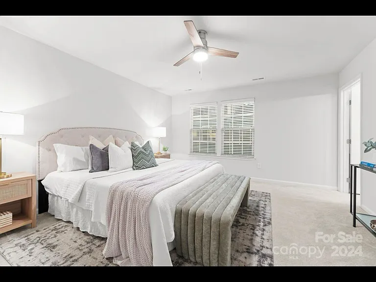 1233 Queen Lyon Ct — Photo 20