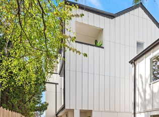 5422 36th Ave SW #B, Seattle, WA 98126