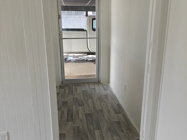 403 E 3rd St #405 — Photo 45