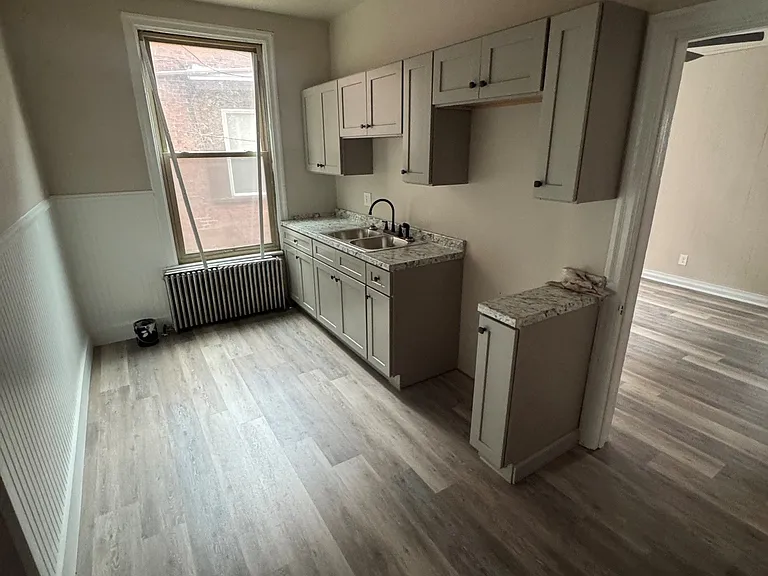 334 Chestnut St #1 — Photo 3