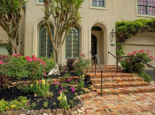 122 Park Laureate Dr, Houston, TX 77024