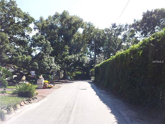 5th image of 1007 Greentree Dr