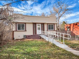 1106 S 6th St, Hot Springs, SD 57747