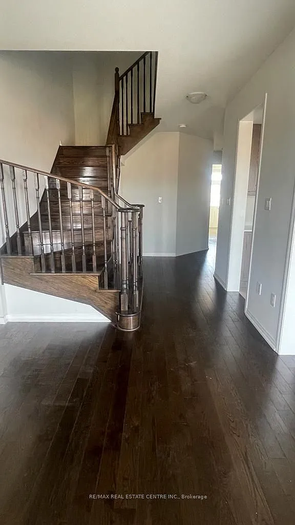 4 bed, $2,999 — Photo 3