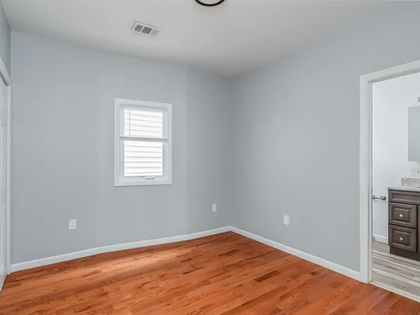 164 Avenue B image 9 of 18