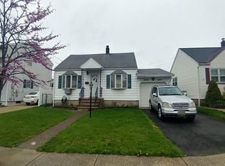 27 Howard St, Lodi, NJ 07644