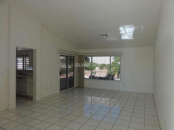 3rd image of 2909 Faiss Dr