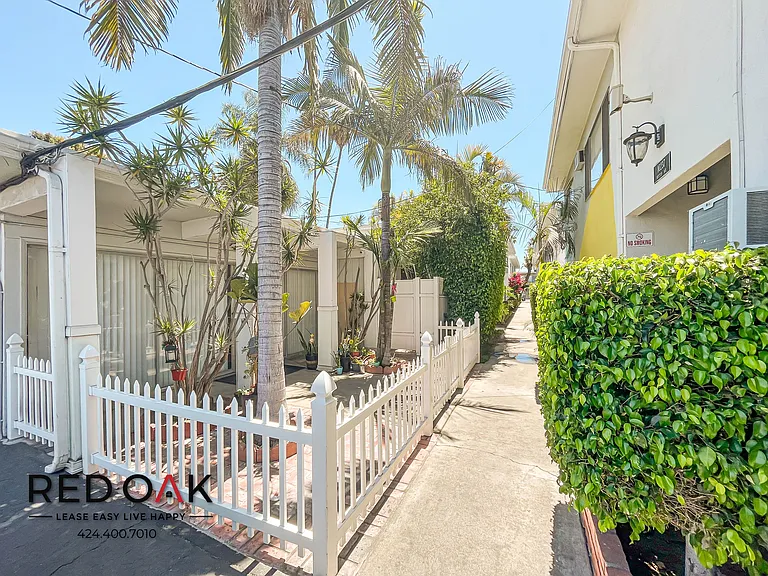 10257 Western Ave #G — Photo 22