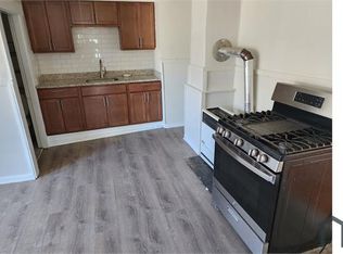 53 3rd St #3, Lowell, MA 01850