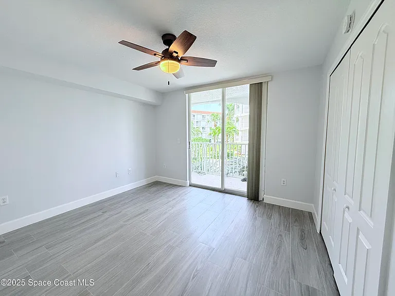 8922 Laguna Ln #201 — Photo 31