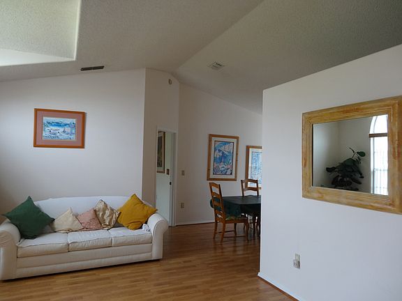 5th image of 2300 Vanessa Ct