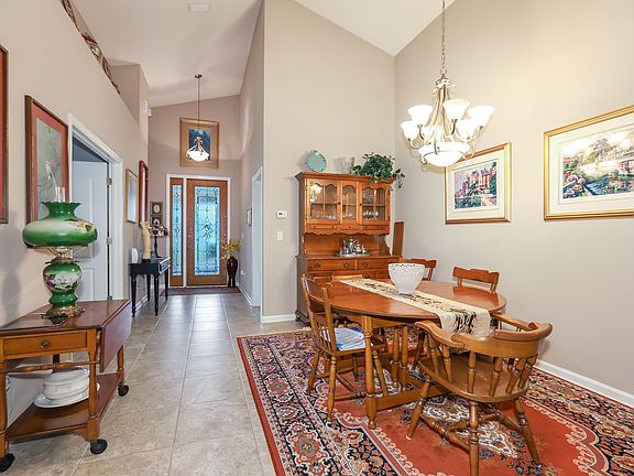 3rd image of 1640 Sugar Loaf Ln