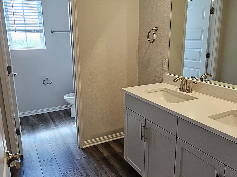 117 Greenspire Ln — Photo 20