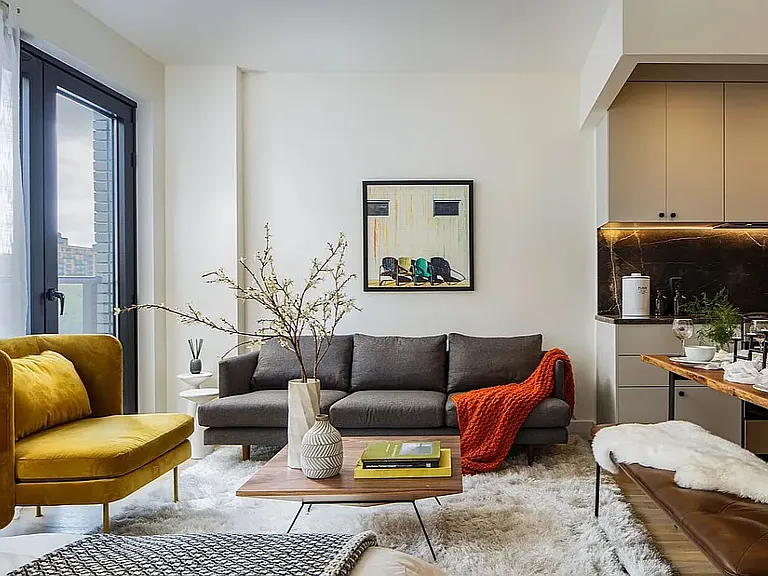 260 Gold St #908 — Photo 1