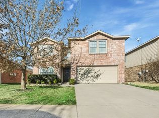 9217 Centennial Dr, Fort Worth, TX 76244