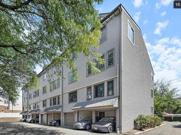 741 10th Street image 1 of 28