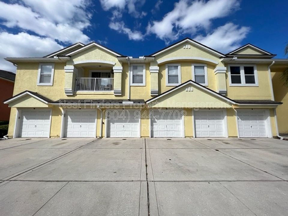 1st image of 13835 Herons Landing Way APT 4