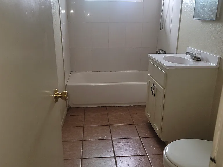 15357 Woodruff Pl #84 — Photo 4