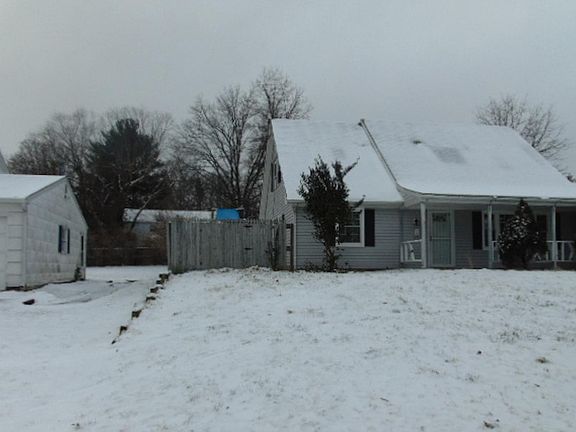 2nd image of 4020 Chelmont Ln