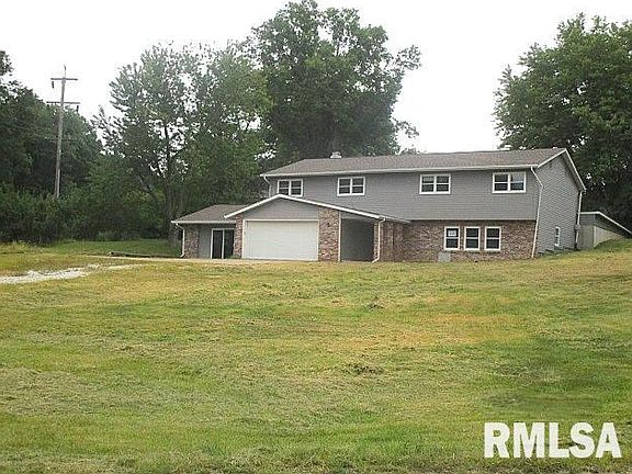 2nd image of 2 Woodland Ln