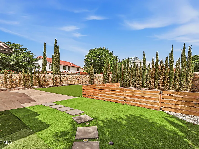 3121 Tierra Paola Ln — Photo 47