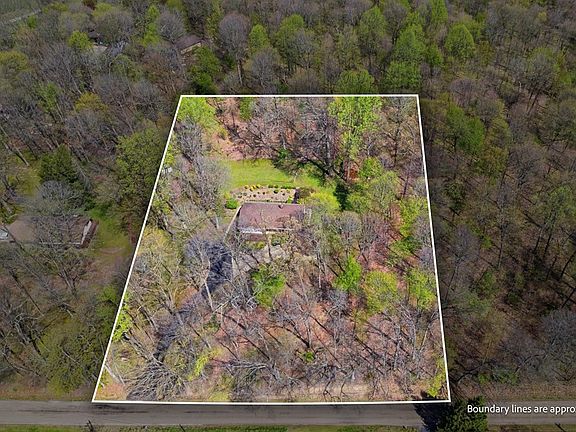 2nd image of 219 E Kochheiser Rd
