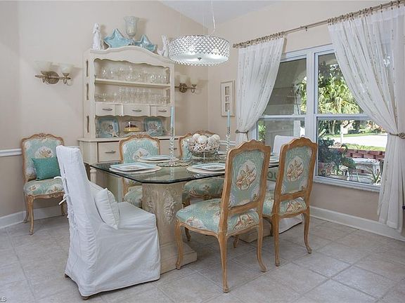 5th image of 6682 Plantation Pines Blvd