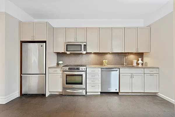 Sold by Corcoran | media 3