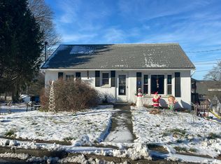 12 Stewart St, East Bangor, PA 18013